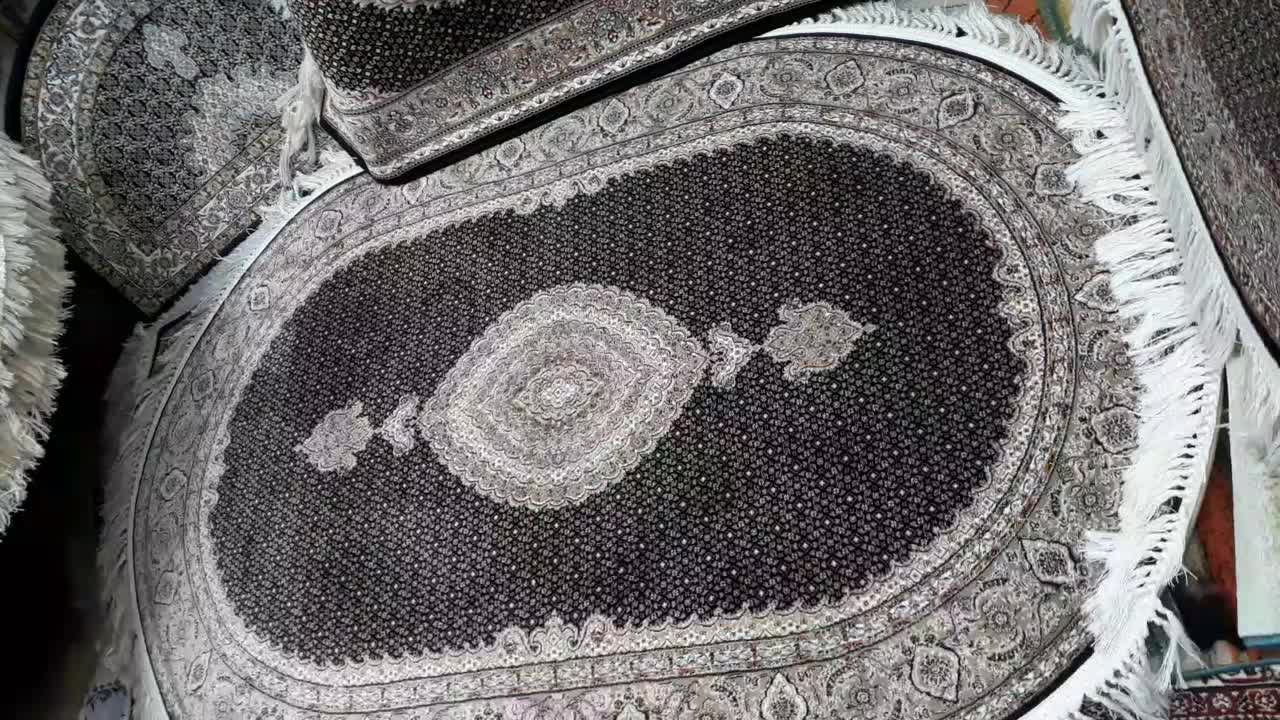 فرش ماهی سلطان بیضی ۱۲۰۰شانه ۱×۱/۵سایز|فرش|تبریز, |دیوار