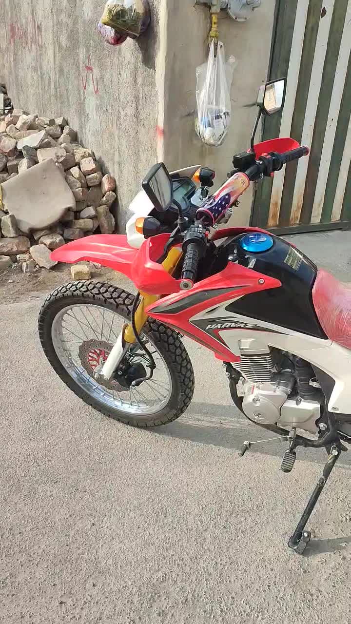 تریل پرواز 200مدل401کارکرد پایین|موتورسیکلت|نورآباد, |دیوار