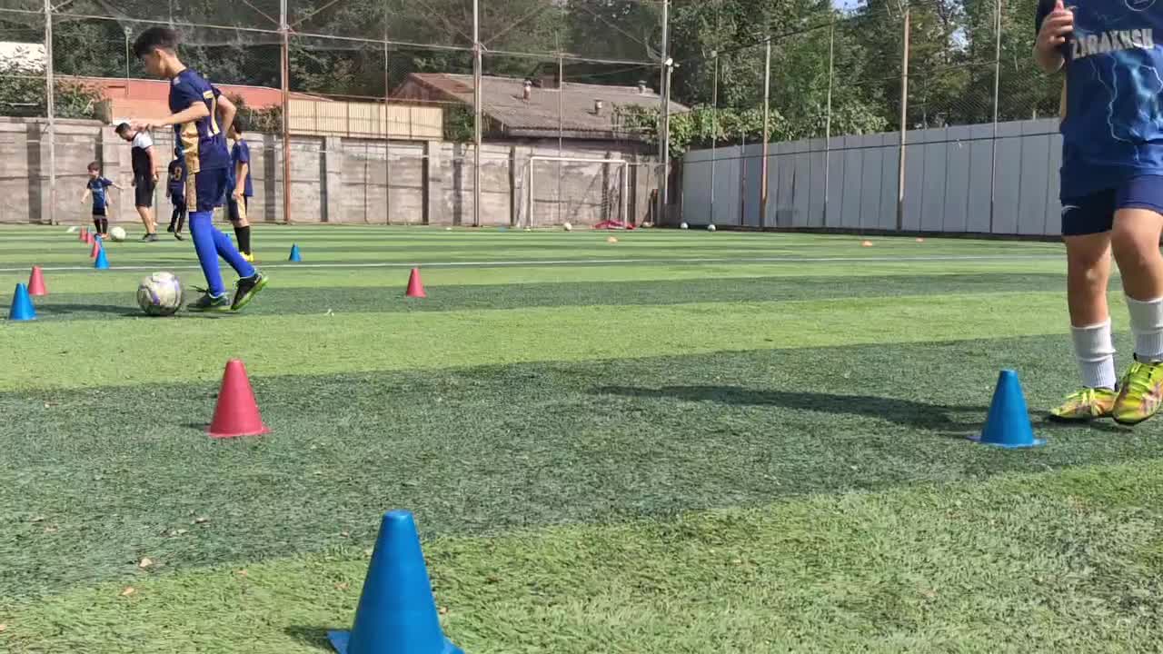 آموزش فوتبال(حرفه ای)|خدمات آموزشی|رشت, نیروی دریایی|دیوار