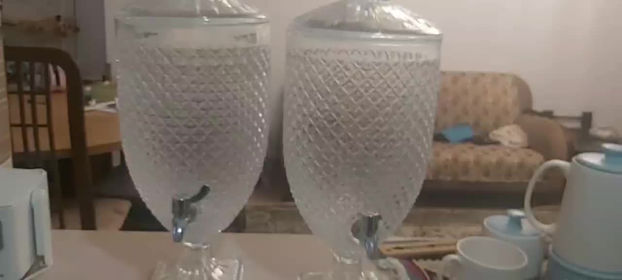 کلمن شیشه ای مناسب برای نگهداری اب و آب میوه|ظروف سرو و پذیرایی|بندر انزلی, معلم|دیوار