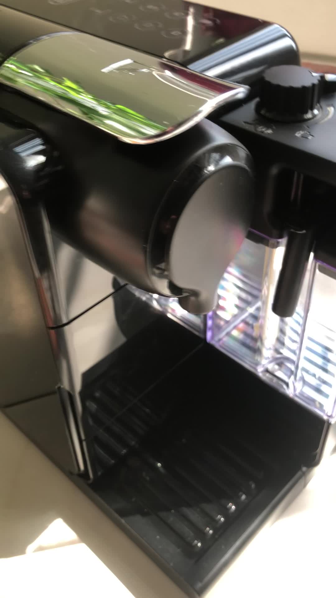 دستگاه نسپرسو دلونگی لاتیسما تاج|سماور، چای‌ساز، قهوه‌ساز|تهران, شمس‌آباد|دیوار