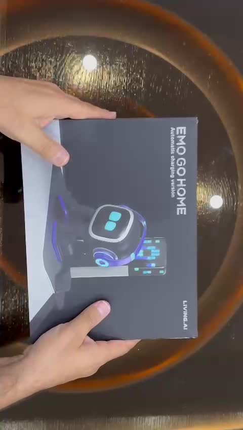 فروش بالاترین نسخه ربات هوشمند EMO بسیار تمیز و نو|اسباب‌‌بازی|رشت, گلسار|دیوار