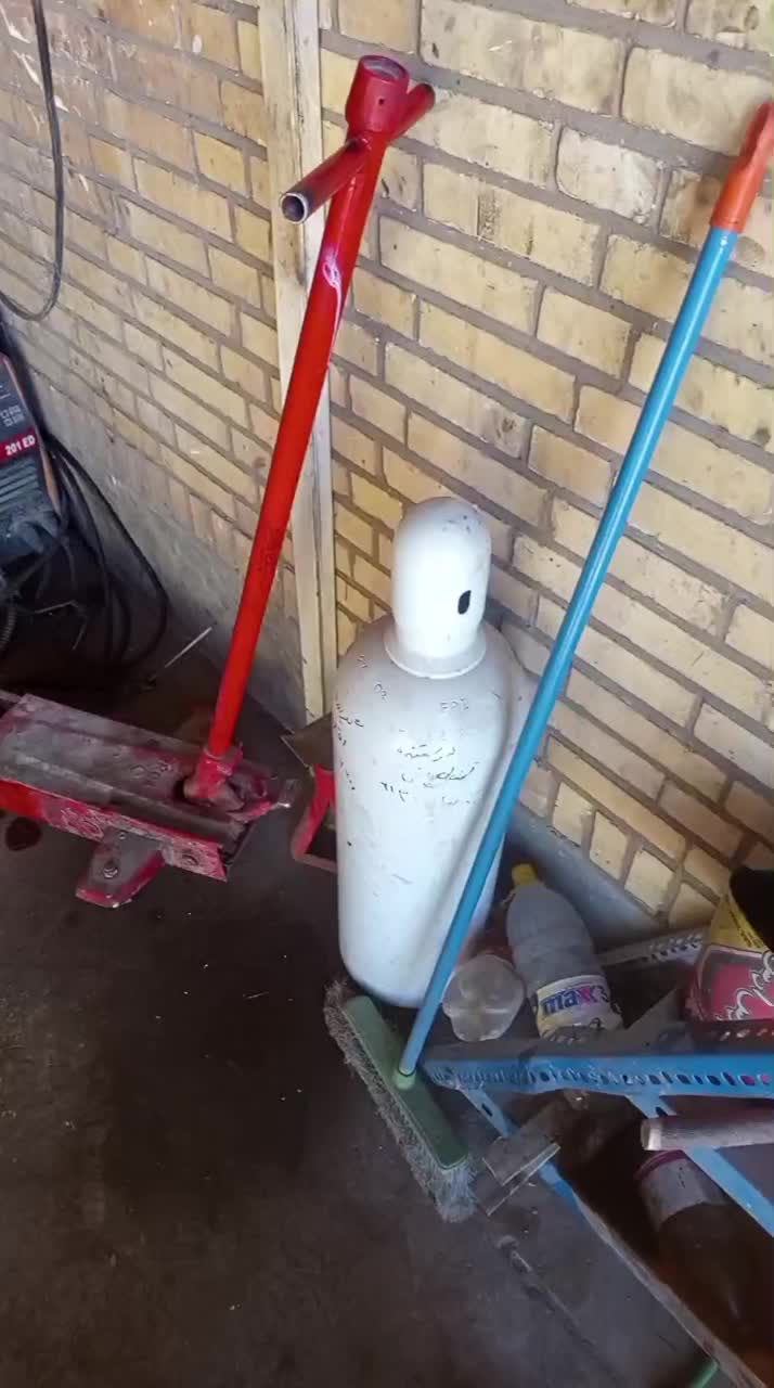 لوازم یدکی و ابزار کار|قطعات یدکی و لوازم جانبی|اقلید, |دیوار