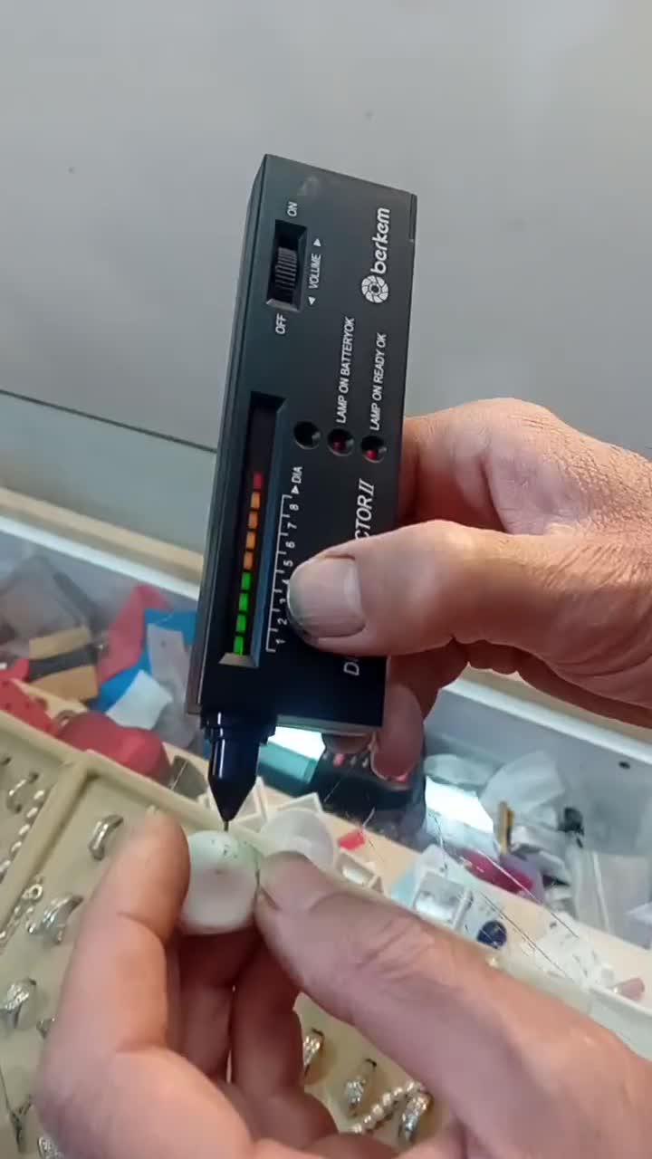 سنگ اسیاب|کلکسیون اشیاء عتیقه|قشم, |دیوار