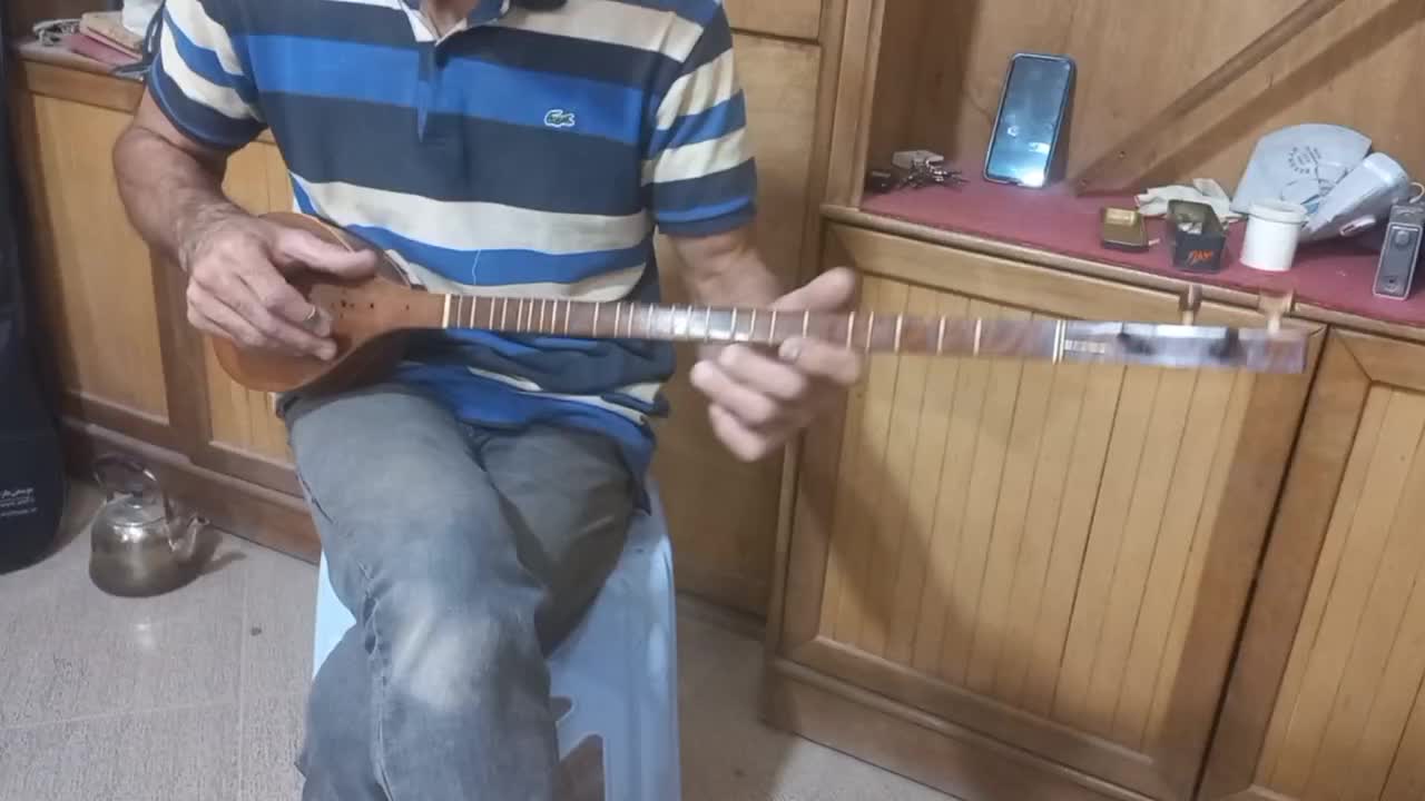 ساز سه تار|سازهای سنتی|ملک‌آباد, |دیوار
