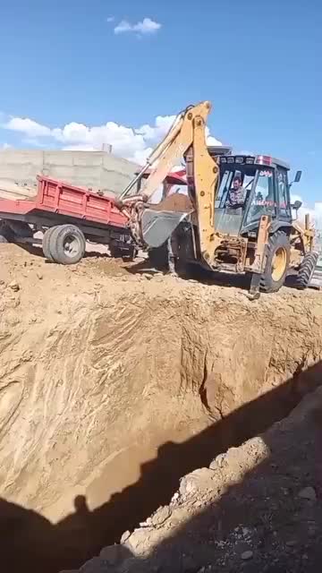 بیل بکهو کیس|خودرو سنگین|سرایان, |دیوار