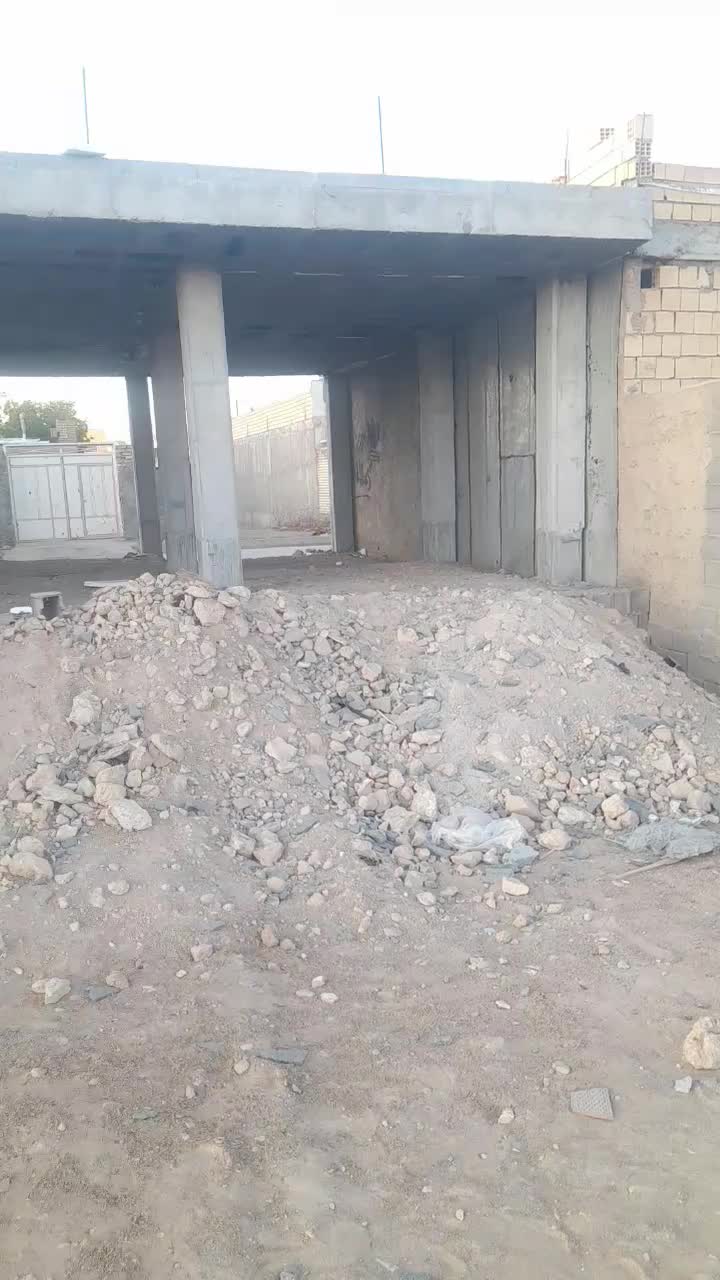 فروش زمین اسکلت زده شده در نقنه خیابان امام خمینی|فروش زمین و ملک کلنگی|بروجن, |دیوار