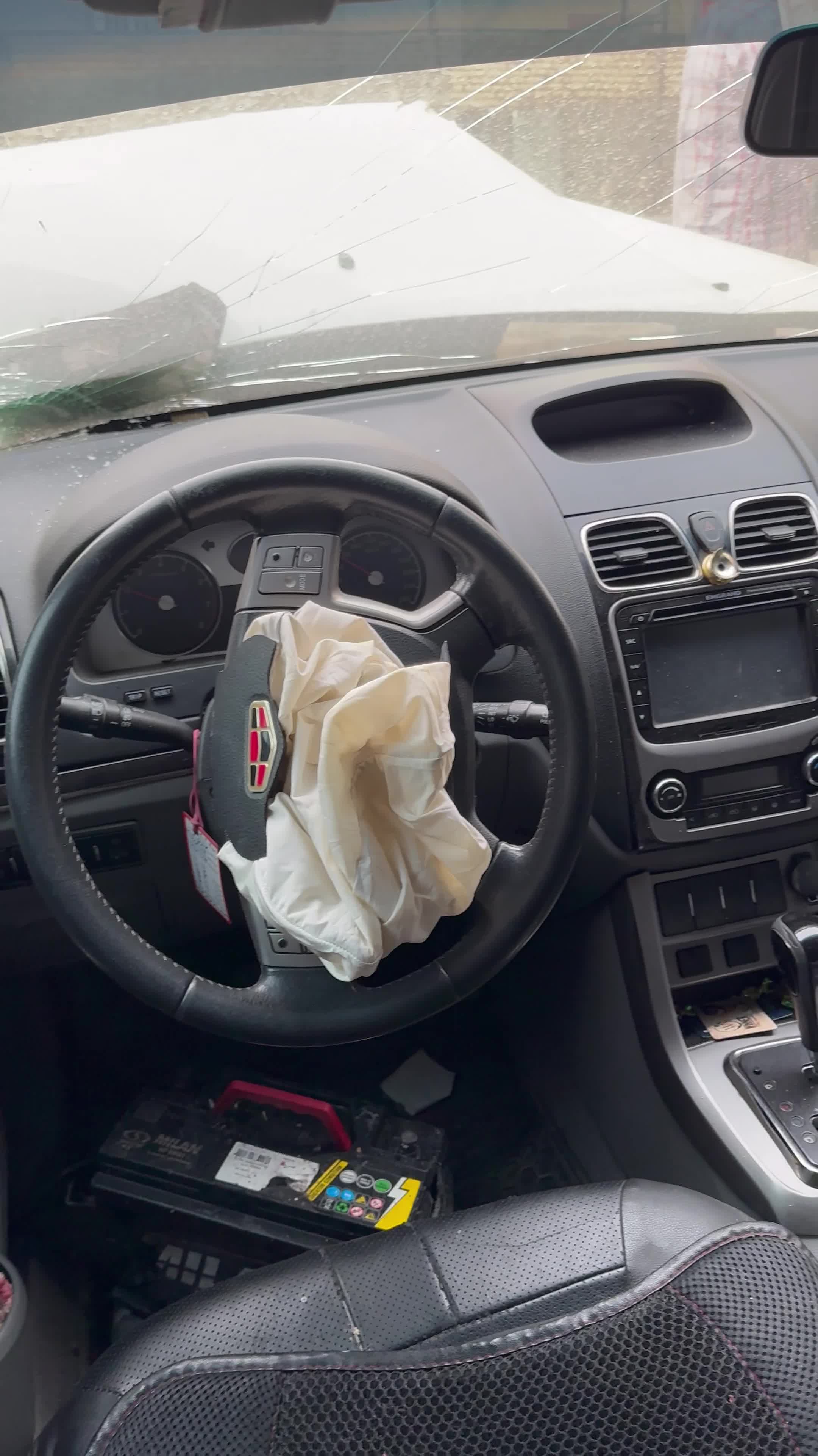 جیلی امگرند ۷اتومات۲۰۱۴|خودرو سواری و وانت|قم, چهل درخت‎|دیوار