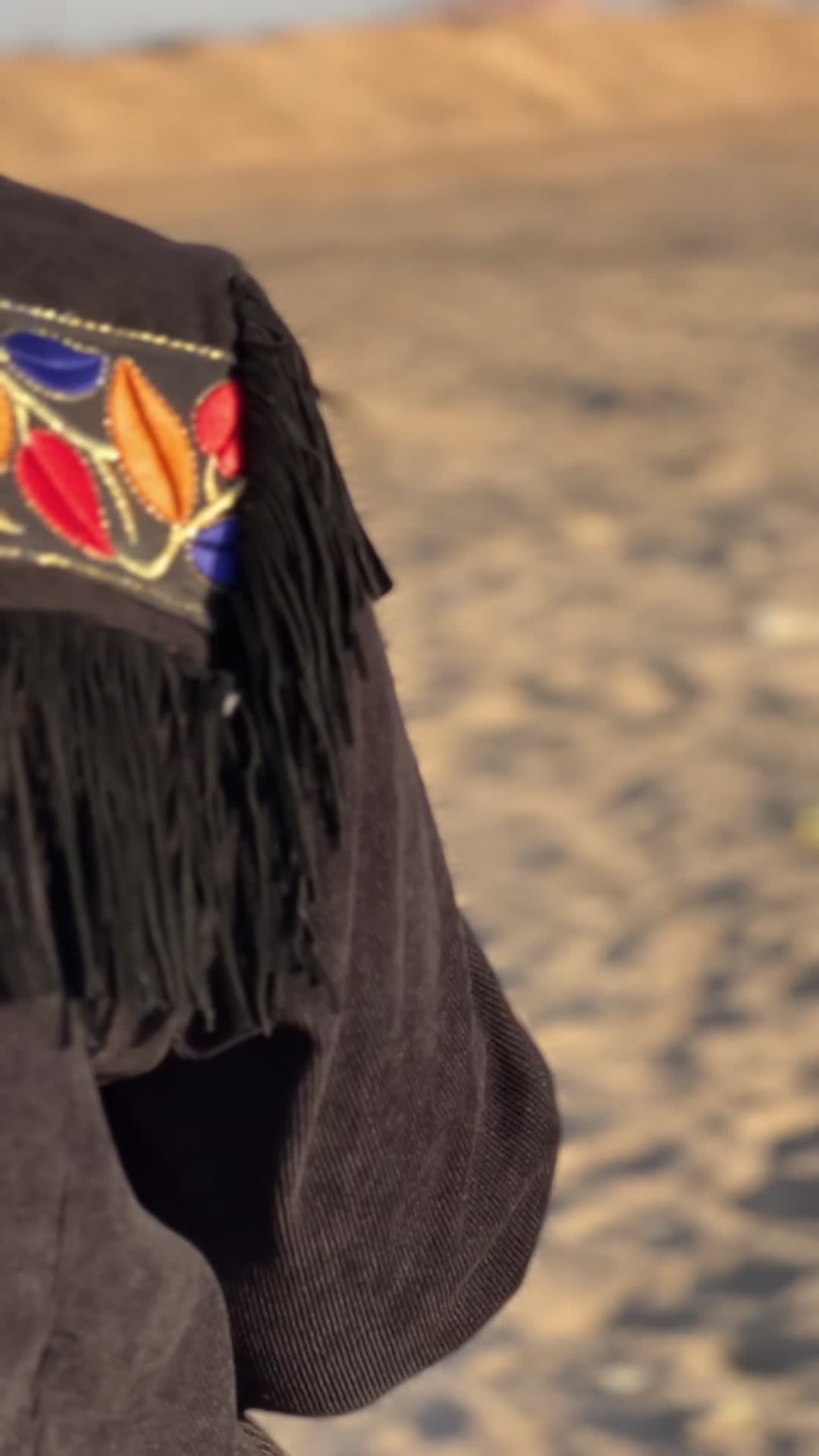 کت مخمل کبریتی|لباس|شاهینشهر, شهرک منازل چوبی|دیوار