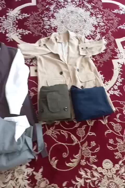 لباس ومانتو|لباس|اشکذر, |دیوار