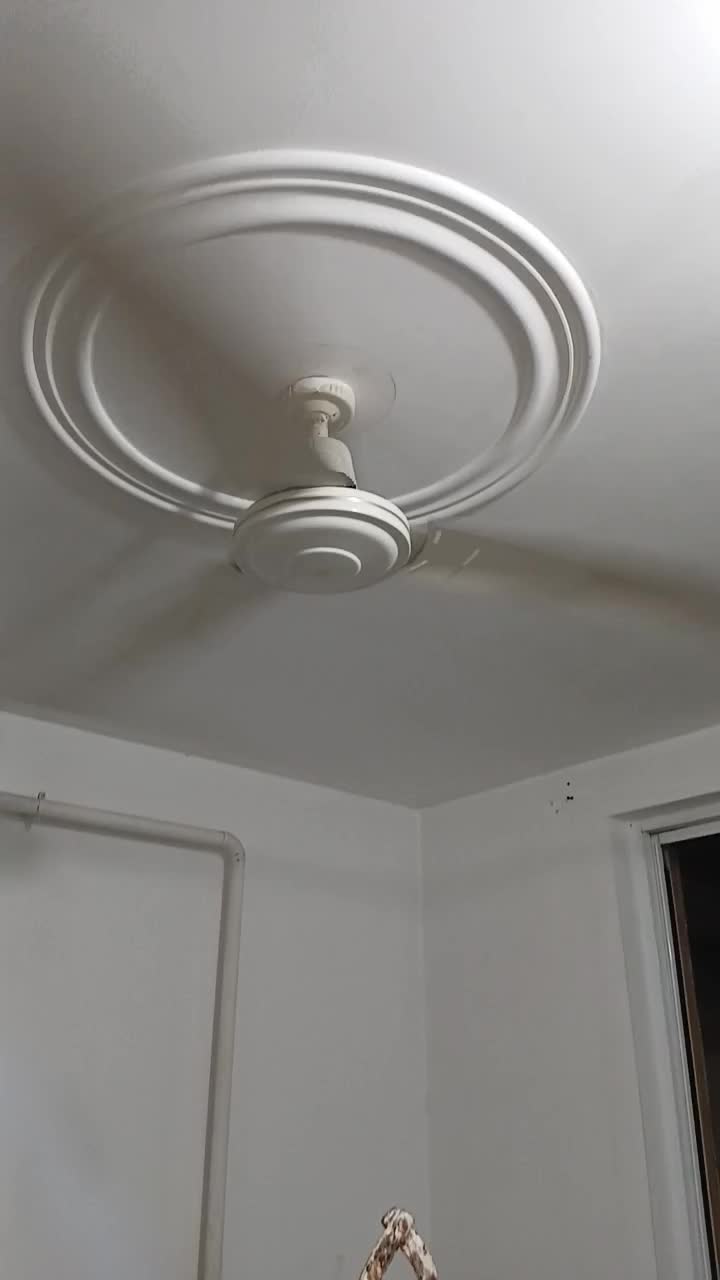 پنکه سخفی|پنکه و تصفیهکنندهٔ هوا|رشت, خرسندی|دیوار