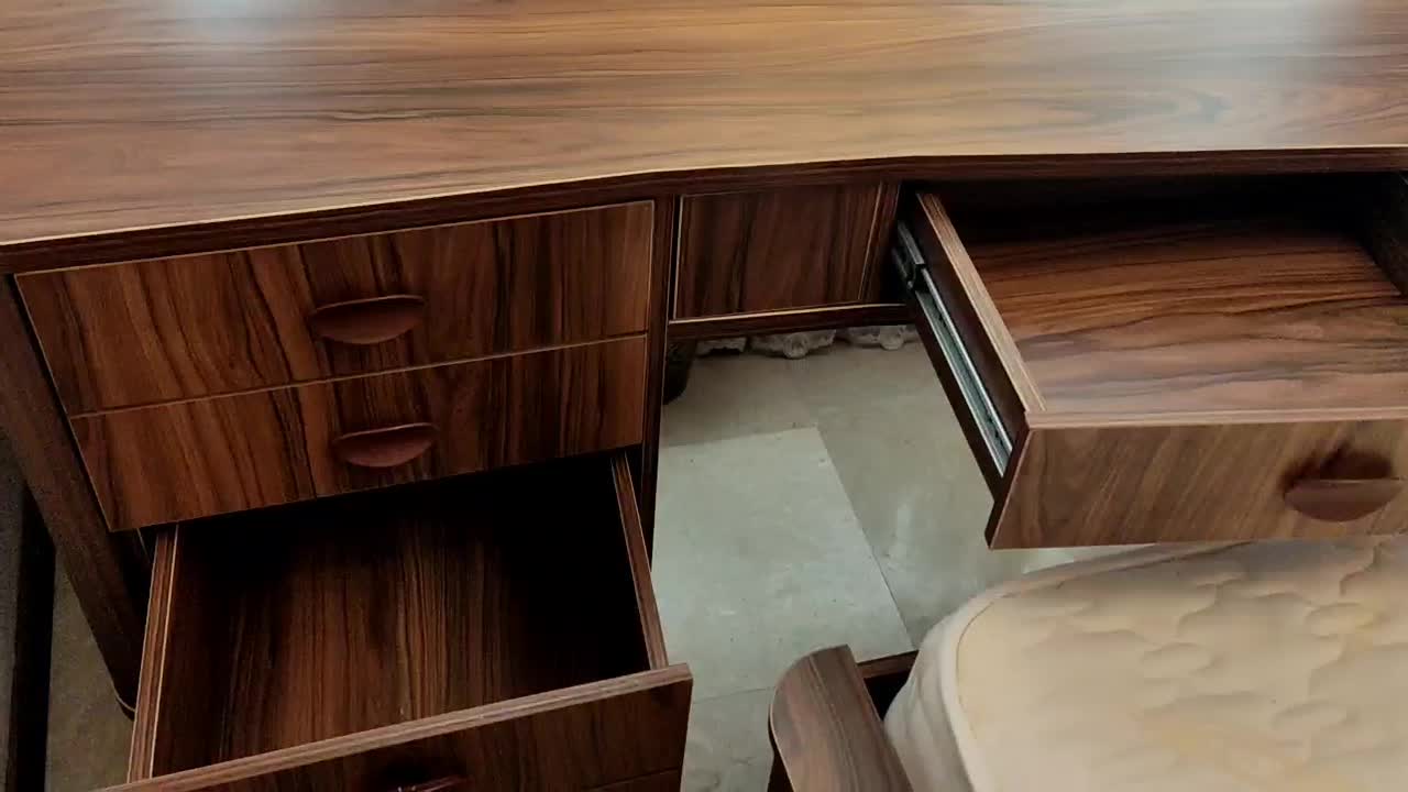 میز آرایش برند ساحل چوب (آینه+ پاف) ، جنس MDF|میز و صندلی غذاخوری|تهران, نصرت|دیوار