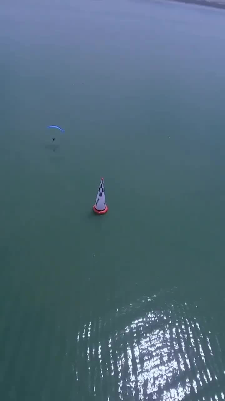 پاراگلایدر پاراموتور  ایتالیایی  پرقدرت تک نفره|تجهیزات ورزشی|تهران, پونک|دیوار