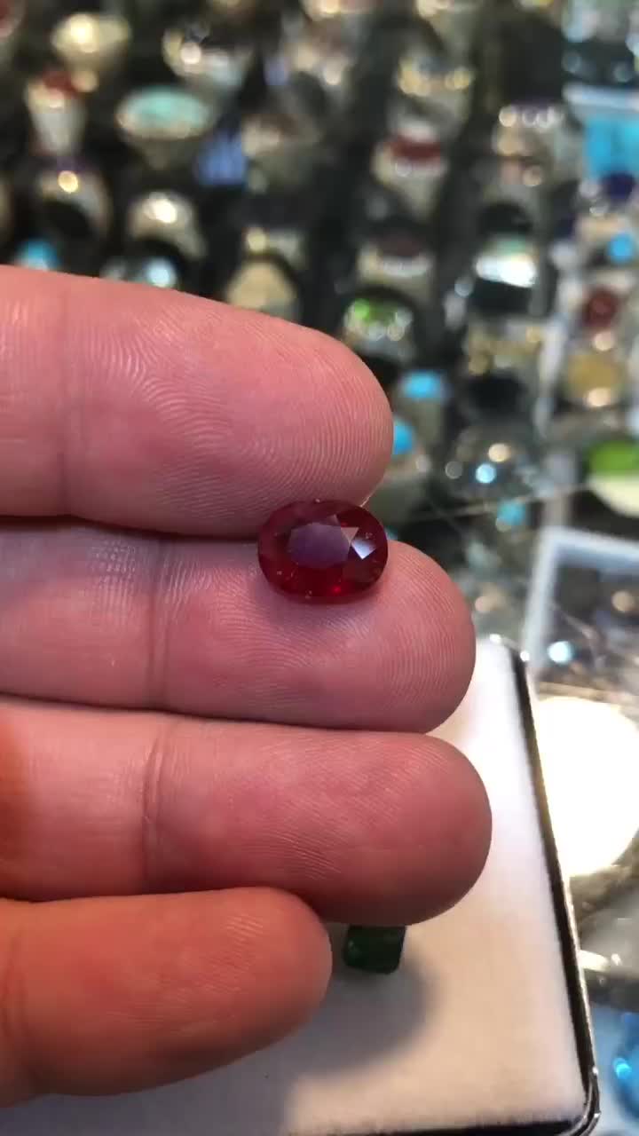 یاقوت سونچیا شناسنامه دار|جواهرات|تهران, بلوار کشاورز|دیوار