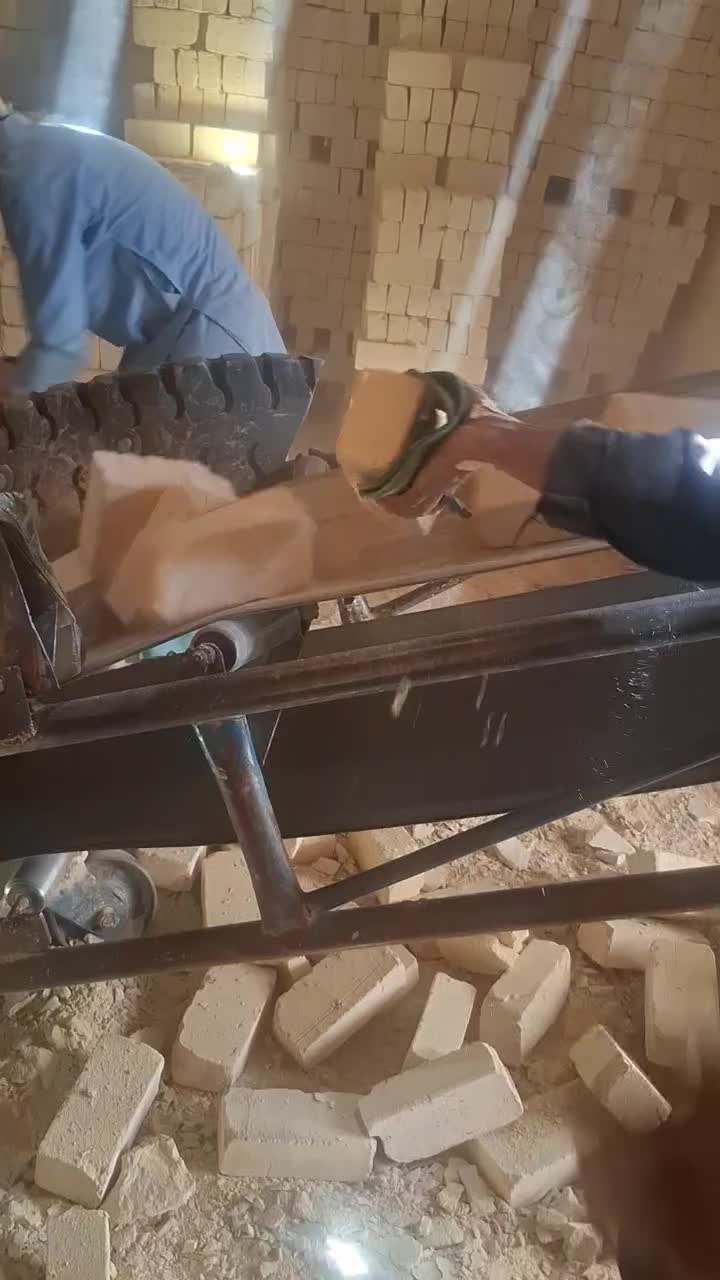 فروش مستقیم آجر (فشاری) از اصفهان|مصالح و تجهیزات ساختمان|رشت, کوی غلام نیا|دیوار