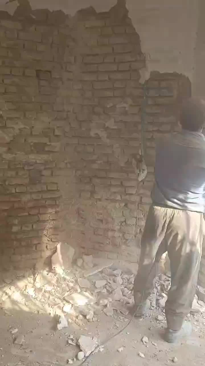 تخریب کارساختمان وکنده کاری باتمام وسایل|خدمات پیشه و مهارت|قم, باسکول|دیوار