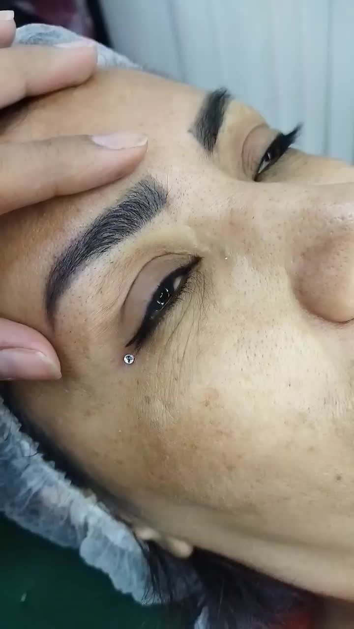 خدمات وآموزش تضمینی میکروبلیدینگ.شیدلب.خط چشم.ریمو|خدمات آرایشگری و زیبایی|مشهد, آزادشهر|دیوار