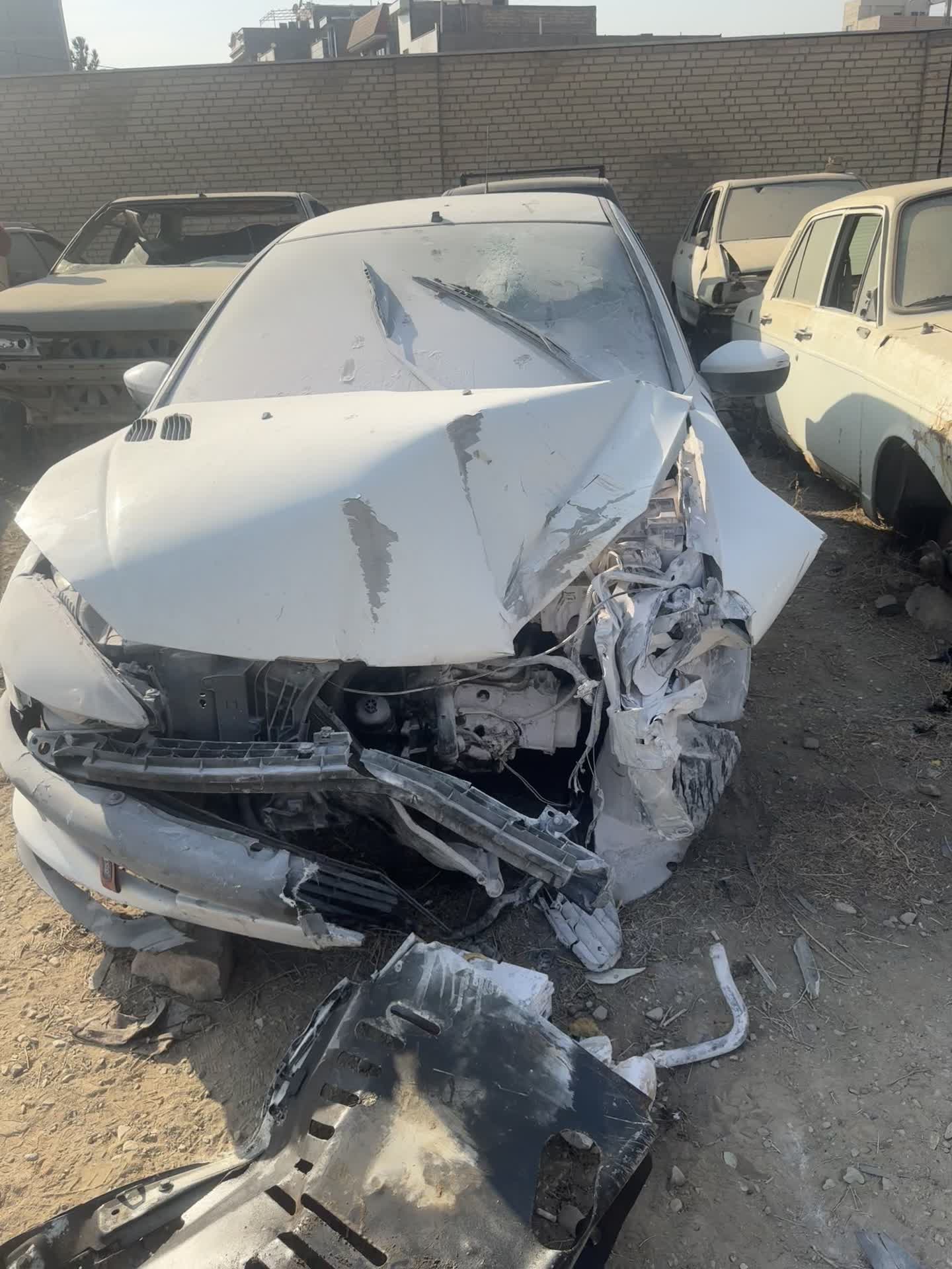 ۲۰۶ مدل ۹۵تصادفی|خودرو سواری و وانت|تهران, مجیدیه|دیوار