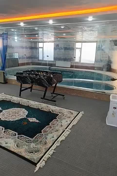 اجاره روزانه ویلا استخردار آبگرم|اجارهٔ کوتاه‌مدت ویلا و باغ|اراک, |دیوار