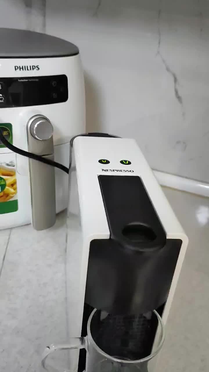 دستگاه قهوه ساز کپسولی Nespresso|سماور، چایساز، قهوهساز|بندرعباس, |دیوار