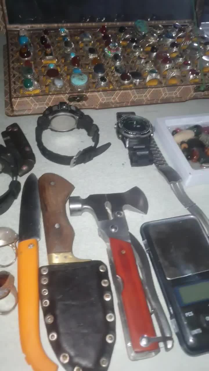 مقداری نقره  و ساعت و تسبیح انگشتر چاقو|جواهرات|کرمانشاه, |دیوار