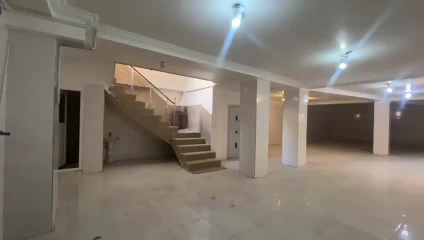 اجاره مغازه ۲۵۰ متری|اجارهٔ مغازه و غرفه|آبدانان, |دیوار