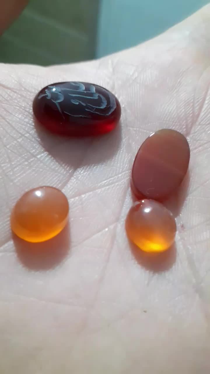 عقیق یمن و سلیمانی و سیاه سرخ همگی آبدار|جواهرات|ابهر, |دیوار