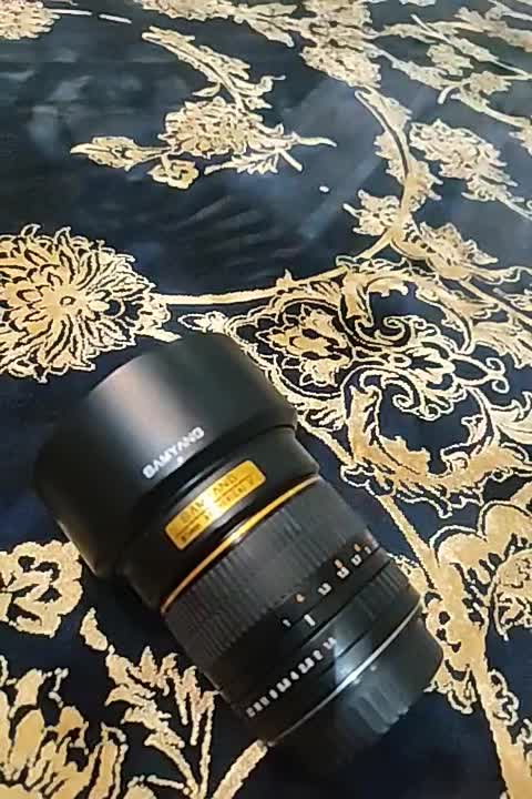 لنز 85 سام یانگ فوکوس دستی در حد نو|دوربین عکاسی و فیلمبرداری|اصفهان, کوی شهید کشوری|دیوار