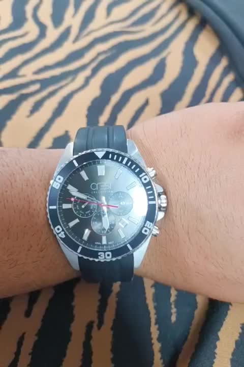 ساعت اصلیه crest.|ساعت|فردیس, فردیس|دیوار