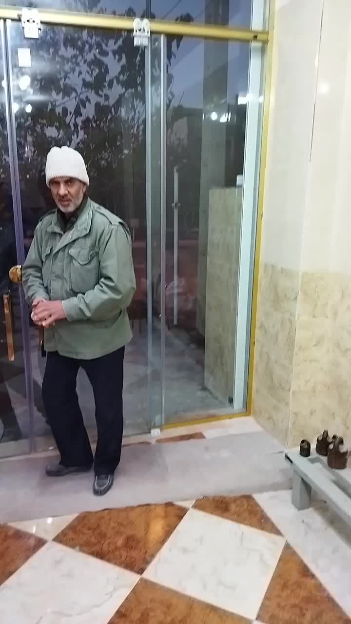 خدمات شیشه سکوریت/پارتیشن/ شیشه هوشمندلوکس|خدمات پیشه و مهارت|اصفهان, خانه اصفهان|دیوار