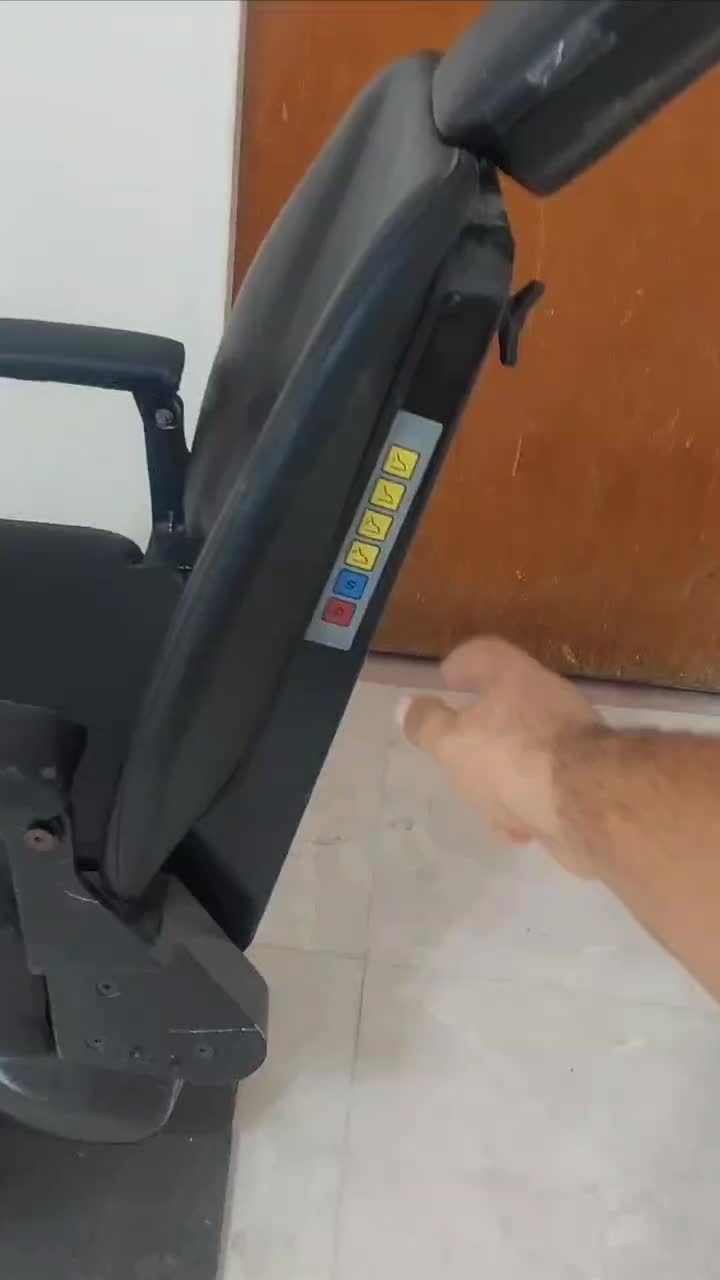 صندلی برقی|آرایشگاه و سالن‌های زیبایی|بیرم, |دیوار