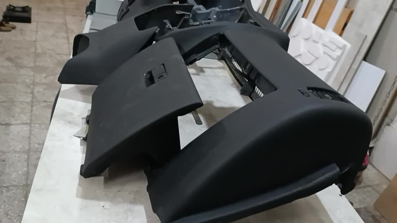 چرم کوبی خودرو وقطعات پلاستیکی|قطعات یدکی و لوازم جانبی|اصفهان, بهارستان|دیوار