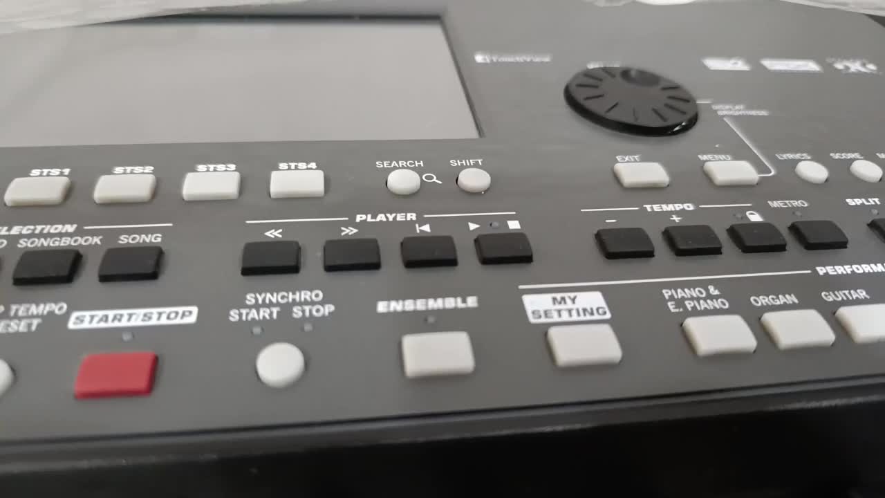 یک عدد PA ۶۰۰ تمیز اورینتال|پیانو، کیبورد، آکاردئون|بندرعباس, |دیوار