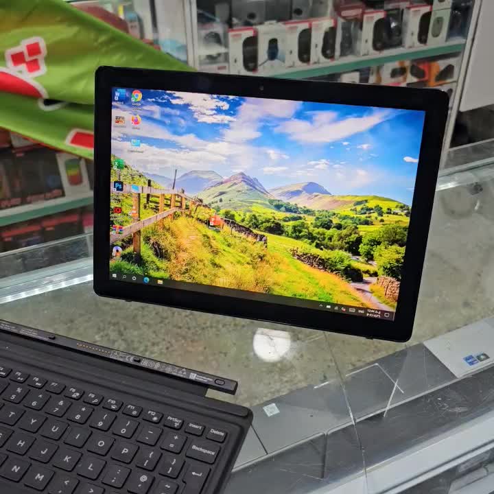 لپتاپ DELL نسل ۷ رم ۸ هارد ۲۵۶صفحه لمسی تبلتی تمیز|رایانه همراه|یاسوج, |دیوار