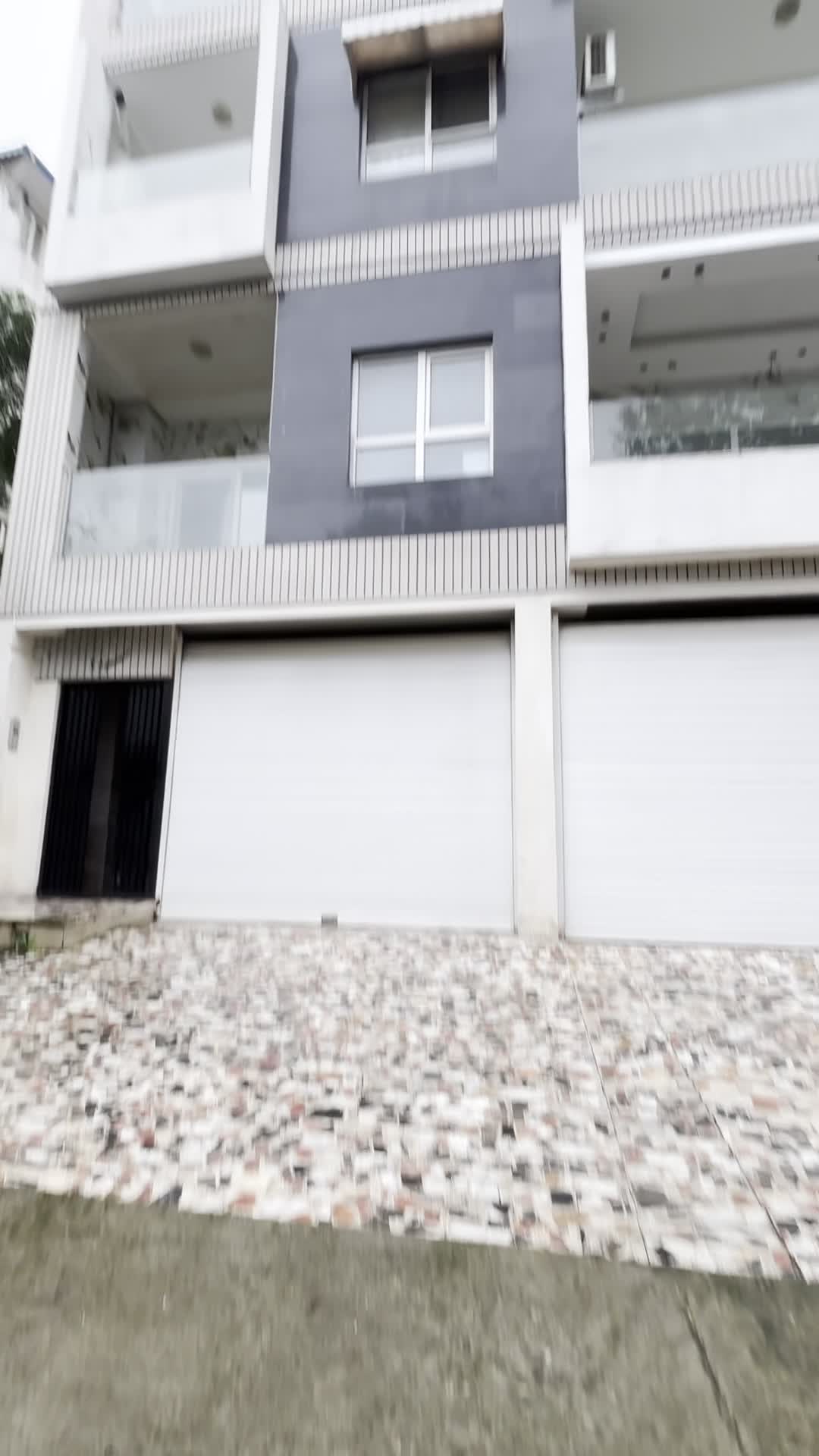 ۱۰۶متری/کلید اول/بسیار زیبا/خ فارابی|فروش آپارتمان|آستارا, |دیوار