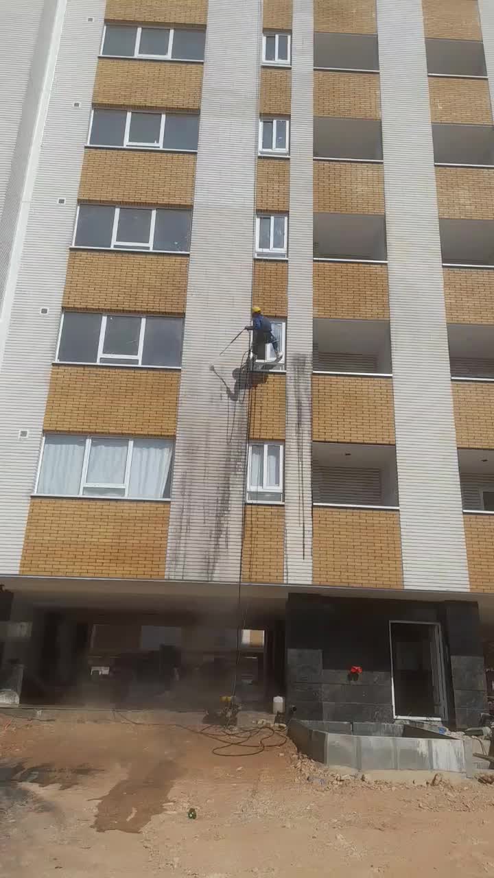 کار در ارتفاع نماشستشوعایق نانوکنتکس پیچ داربست|خدمات پیشه و مهارت|شیراز, زند|دیوار