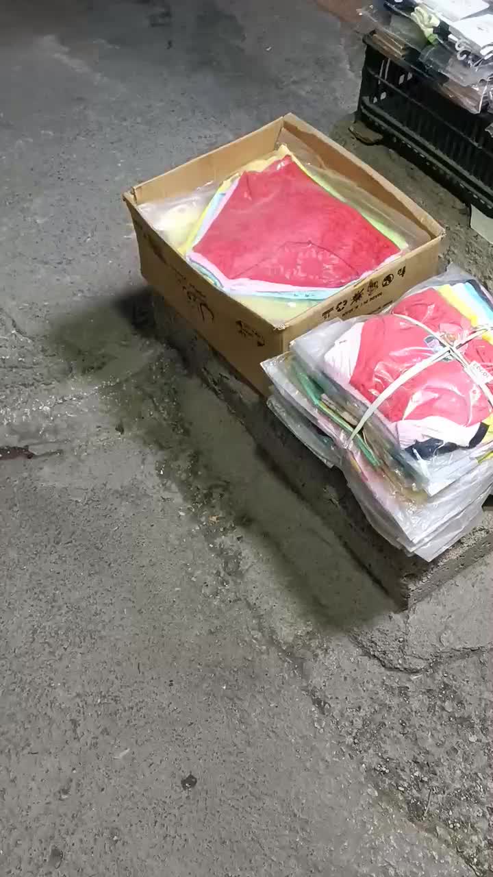 تحویل مغازه به همراه تمامی اجناس و وسایل به خریدار|اجارهٔ مغازه و غرفه|جوانرود, |دیوار