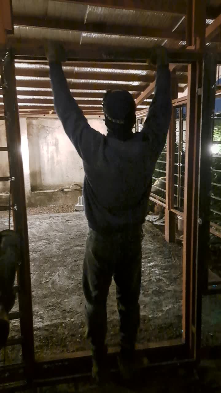 نوسازی، بازسازی و نعمیرات تخصصی ساختمان|خدمات پیشه و مهارت|لاهیجان, شقایق|دیوار