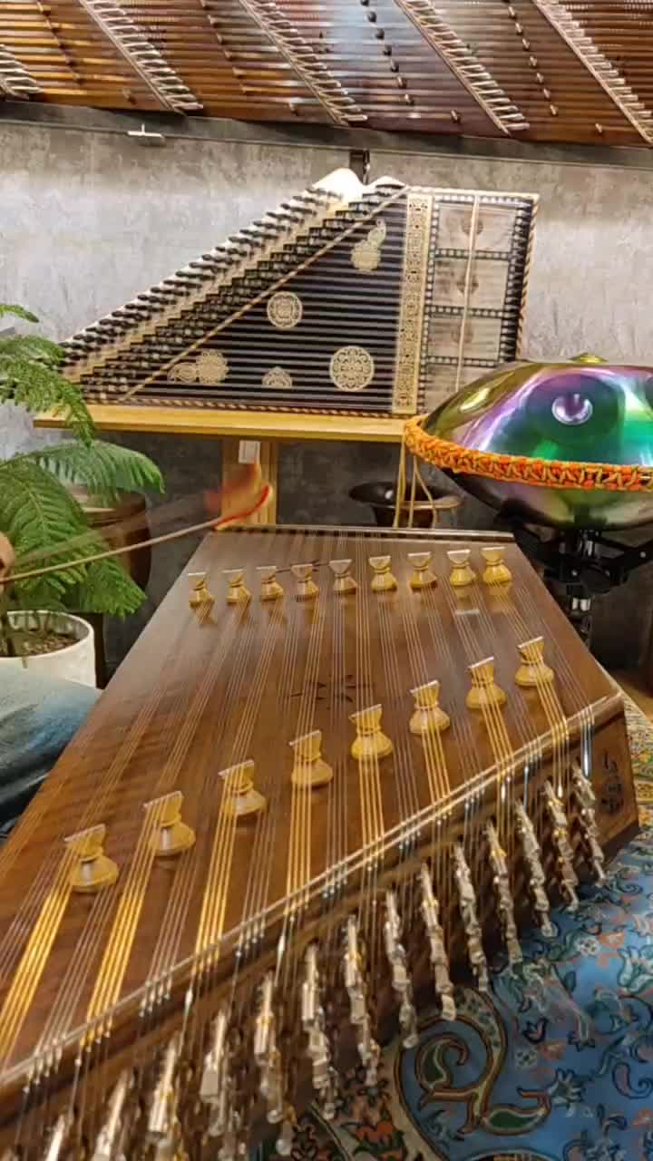 سنتور فرتاک|سازهای سنتی|تاکستان, |دیوار