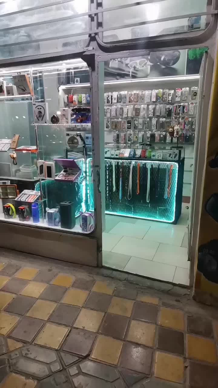 انواع لوازم جانبی، ساعت، اسپیکر، ایرپاد وغیره|لوازم جانبی موبایل و تبلت|فلاورجان, |دیوار