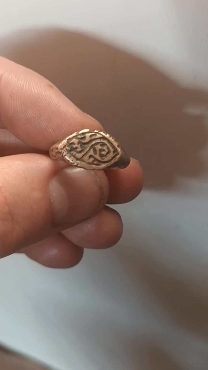 انگشتر قدمتی طلا۱۴عیار|جواهرات|مشگین شهر, |دیوار