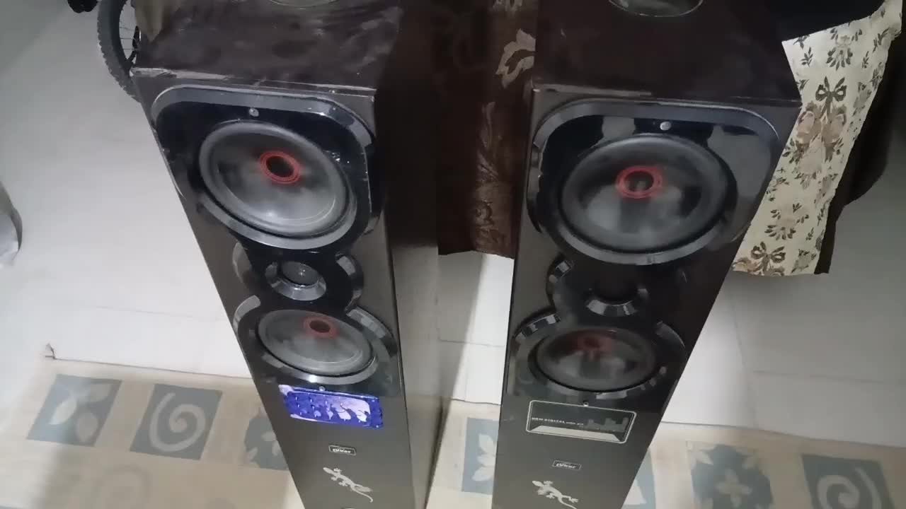 دو عدد باند سالم و قوی رقص نور دار مارک VKER|سیستم صوتی خانگی|تکاب, |دیوار