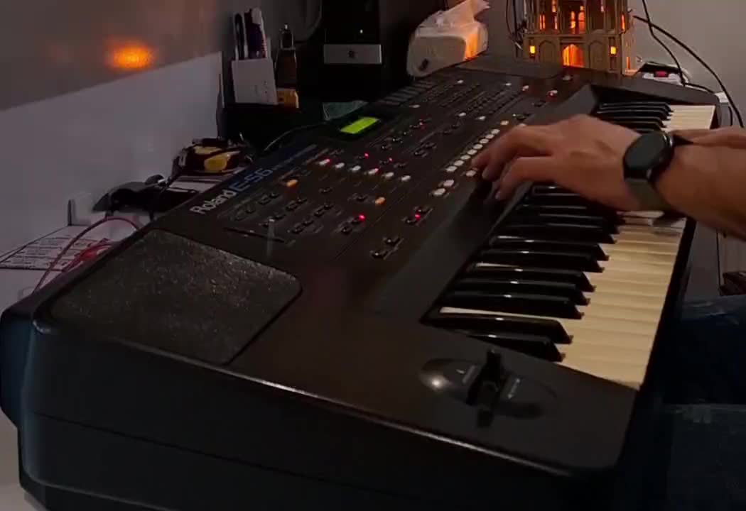 Roland E56|پیانو، کیبورد، آکاردئون|مبارکه, |دیوار