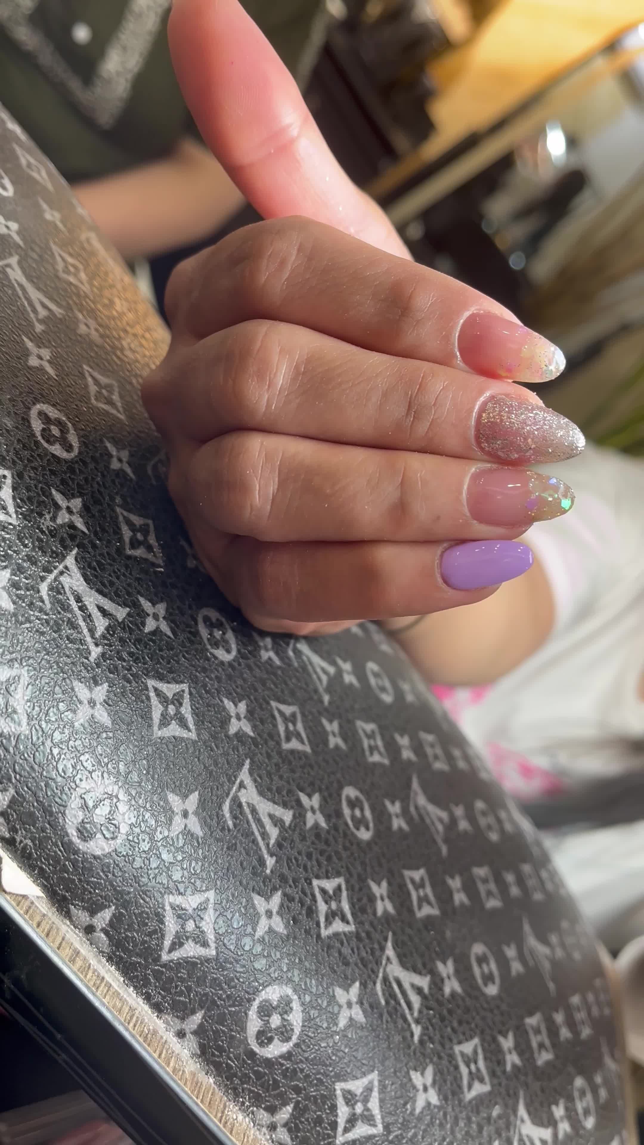 کاشت ناخن|خدمات آرایشگری و زیبایی|مشهد, سیلو|دیوار