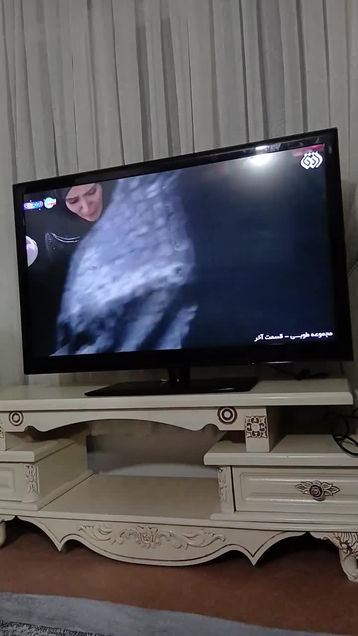 تلویزیون ال ای دی .ال جی سایز ۴۷ اینج|تلویزیون و پروژکتور|تهران, خواجه نظام الملک|دیوار