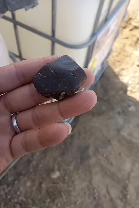 سنگ قیمتی|جواهرات|باغستان, |دیوار