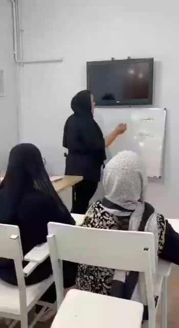 خدمات و آموزش تخصصی آرایش دائم میکرو ابرو چشم لب|خدمات آرایشگری و زیبایی|قم, دورشهر|دیوار