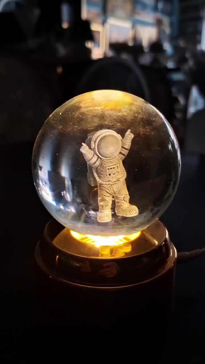 گوی کریستالی|چراغ خواب و آباژور|کرمانشاه, |دیوار