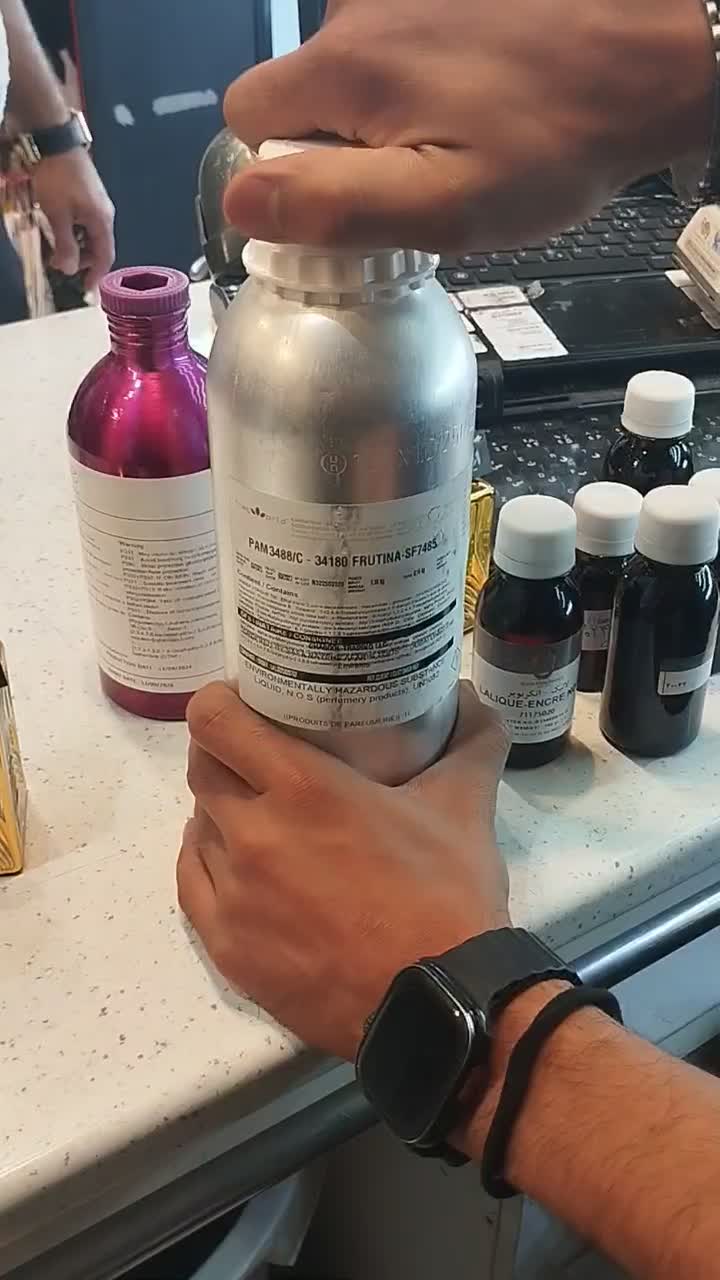 عطر های ترند|آرایشی، بهداشتی، درمانی|مشهد, وکیل‌آباد|دیوار