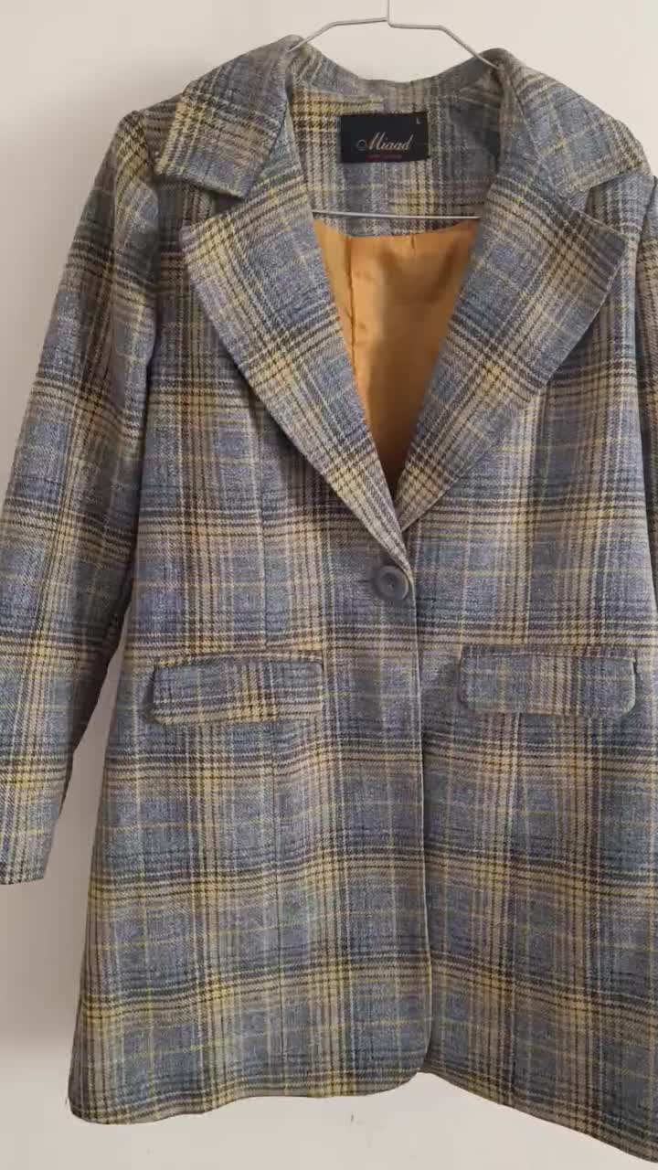 پالتو|لباس|گرمسار, |دیوار